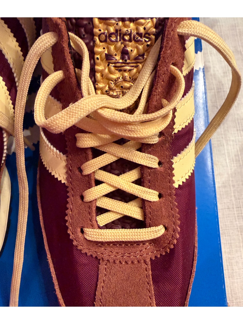 Adidas Originals Retro Running Sneakers Burgundy & Cream Suede Nylon Size 7.5 - Picture 5 of 8